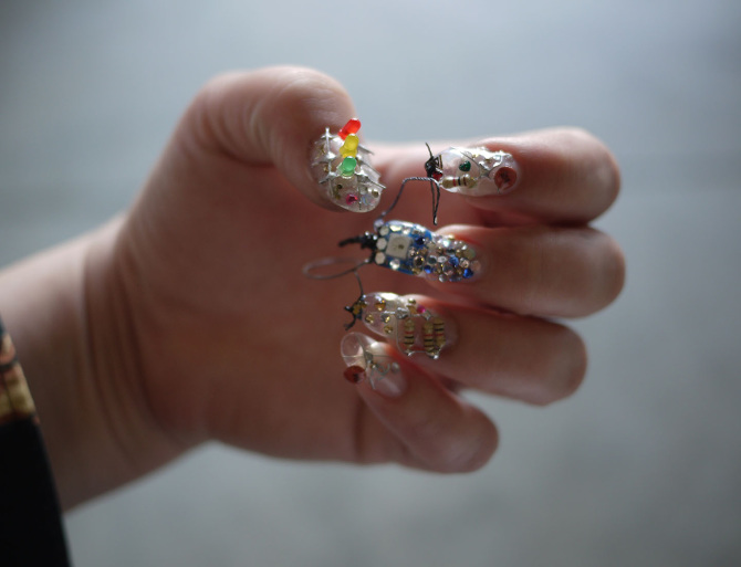 Connected nails